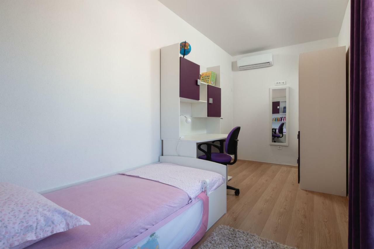 Luxury Apartment Nora Подстрана Екстериор снимка